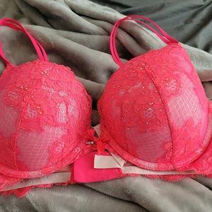 Victoria's Secret bra